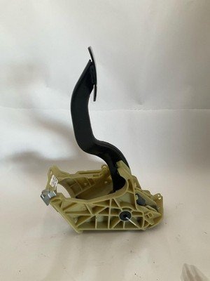 2006-2007 BMW 530i Brake Pedal OEM 676922103 Original BMW Part - Image 2