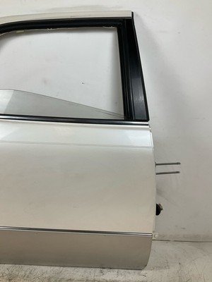 1995-2000 LEXUS LS400 Rear Door Right Passenger Side OEM 6700350905 - Image 3