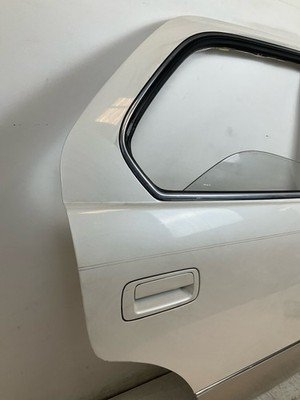 1995-2000 LEXUS LS400 Rear Door Right Passenger Side OEM 6700350905 - Image 4