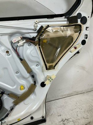 1995-2000 LEXUS LS400 Rear Door Right Passenger Side OEM 6700350905 - Image 11