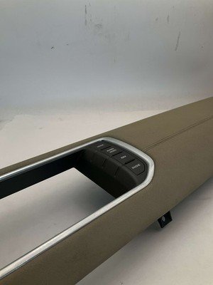 2015 RANGE ROVER EVOQUE Center Dash Trim Panel with Radio Controls Tan Interior - Image 3