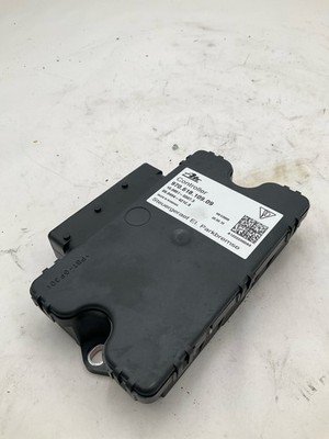 2012-2015 PORSCHE PANAMERA Parking Brake Control Module OEM 97061810909