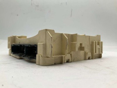 2019-2024 TOYOTA CAMRY Fuse Relay Junction Box 2.4L OEM 8273006A81 28k Miles - Image 4