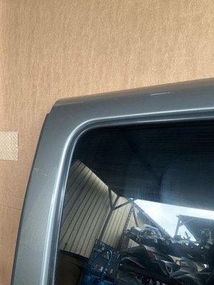 2007-2014 SUBURBAN 1500 Rear Door Left Driver Oriignal Factory Part OEM 22892603 - Image 2