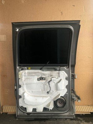 2007-2014 SUBURBAN 1500 Rear Door Left Driver Oriignal Factory Part OEM 22892603 - Image 15