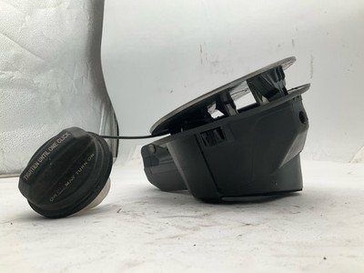 2019-2020 KIA SORENTO Fuel Tank Door with Gas Cap Grey Ext OEM 69510C6500 - Image 2