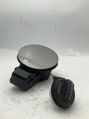 2019-2020 KIA SORENTO Fuel Tank Door with Gas Cap Grey Ext OEM 69510C6500 - Image 3