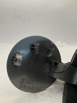 2019-2020 KIA SORENTO Fuel Tank Door with Gas Cap Grey Ext OEM 69510C6500 - Image 7