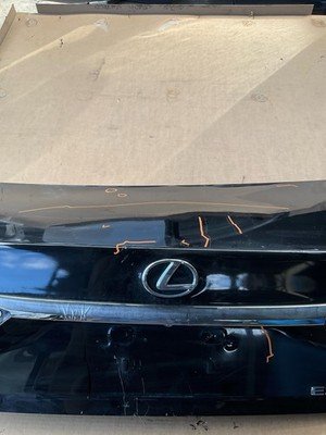 2013-2018 LEXUS ES350 Trunk Decklid Original Lexus Part OEM 644013362 - Image 3