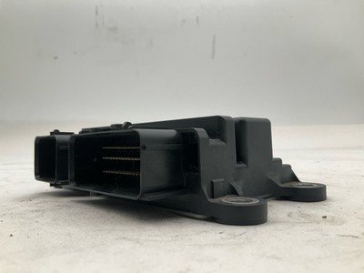 2015 CADILLAC ATS SRS Restraint Control Module OEM 13589692 - Image 5