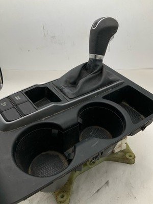 2018-2020 HYUNDAI TUCSON Floor Shifter Assembly with Boot and Knob 2.0L FWD OEM - Image 7