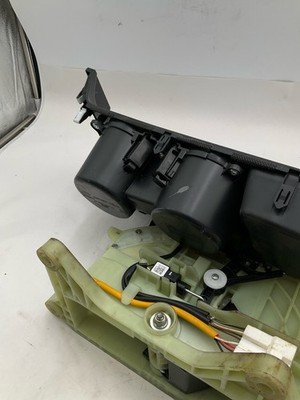 2018-2020 HYUNDAI TUCSON Floor Shifter Assembly with Boot and Knob 2.0L FWD OEM - Image 14