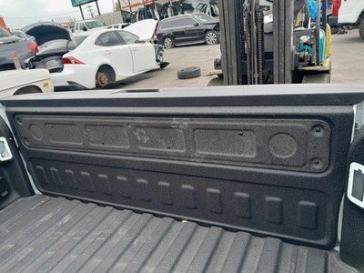 2020-2025 CHEVY SILVERADO 2500 Trunk Decklid Tailgate White Soft Close OEM - Image 2