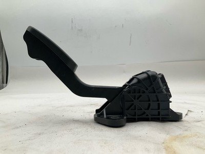2016-2020 TOYOTA TACOMA Gas Pedal Assembly OEM 7812004081 Original Toyota Part - Image 2