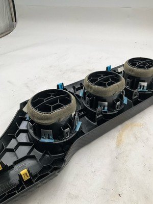 2020 FORD MUSTANG Center Dash Trim panel with Vents OEM FR3B63044A92A 18k Miles - Image 11