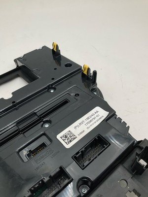 2020-2023 FORD MUSTANG Audio Radio Control Panel with AC Heater Controls OEM - Image 18
