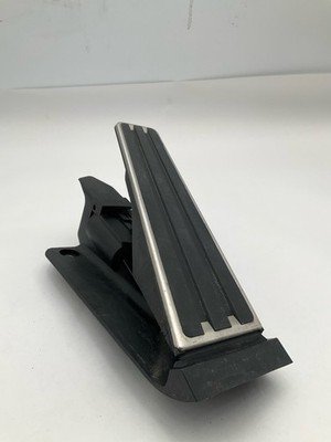 2012 PORSCHE PANAMERA Gas Accelerator Pedal OEM 97042302101 with 71k Miles - Image 2