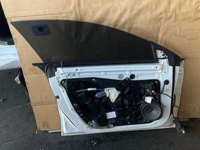 2014-2019 MERCEDES CLA CLASS Front Door Left Driver 117 Type 93k Miles OEM - Image 10