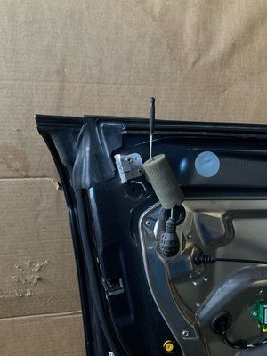 2012-2018 MERCEDES CLS 550 W218 Front Door Left Driver with Regulator OEM - Image 10