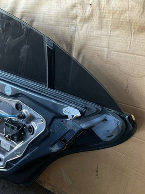 2013-2018 MERCEDES CLS 550 W218 Rear Door Right Passenger w/ Regulator Glass ETC - Image 10