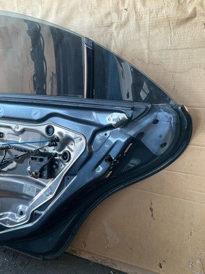 2013-2018 MERCEDES CLS 550 W218 Rear Door Right Passenger w/ Regulator Glass ETC - Image 13