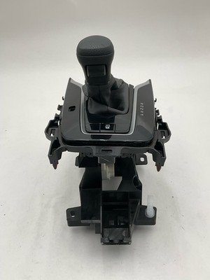 2020-2022 TOYOTA COROLLA Floor Shifter with Know and Trim 42k Miles OEM - Image 4