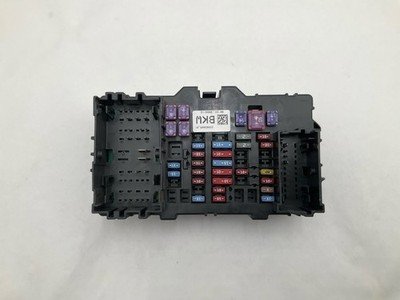 2014 CHEVY SILVERADO 1500 Cabin Fuse Box Right Passenger OEM 23443946 - Image 2