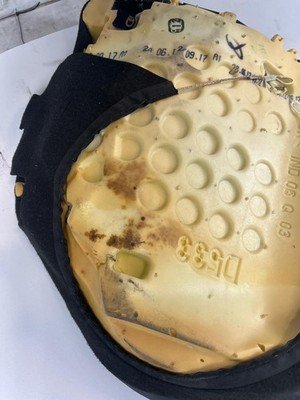 2013 MERCEDES CLS550 W218 Rear Seat Lower Left Bottom Cushion OEM Black Leather - Image 12