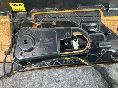 2012-2018 MERCEDES CLS550 W218 Rear Door Trim Panel Left Driver OEM - Image 9