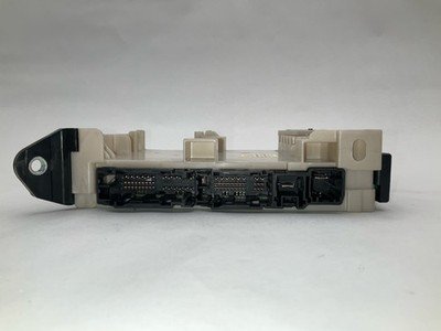 2021-2023 TOYOTA MIRAI Cabin Fuse Box Right Passenger Side OEM 827305A591 - Image 4