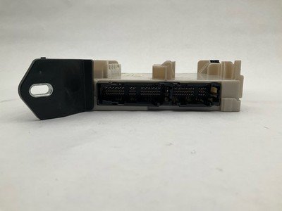 2021-2023 TOYOTA MIRAI Cabin Fuse Box Right Passenger Side OEM 827305A591 - Image 5