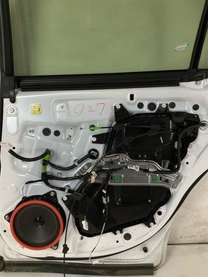 2021-2023 TOYOTA MIRAI Rear Door Right Passenger 090 Oxygen White OEM 28k Miles - Image 16