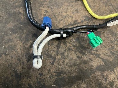 24 HONDA CIVIC Seat Track Used Oem Front Rh Seat Track With Harness OEM - Image 9