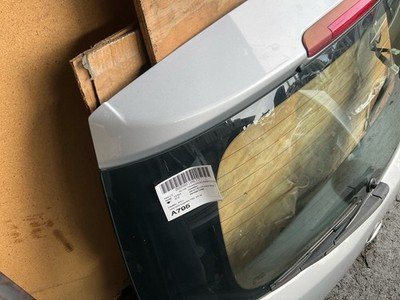 2007-2012 NISSAN VERSA Trunk Decklid Assembly Hatchback w/o Spoiler OEM - Image 5