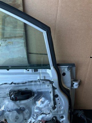 2007-20125 NISSAN VERSA Front Door Left Driver Hatchback Electric OEM - Image 12