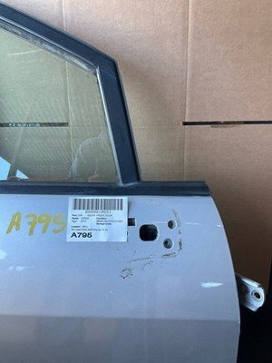 2007-2012 NISSAN VERSA Front Door Right Passenger Hatchback Electric OEM - Image 6