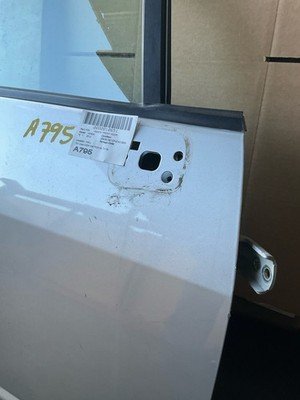 2007-2012 NISSAN VERSA Front Door Right Passenger Hatchback Electric OEM - Image 7