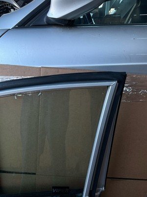 2007-2012 NISSAN VERSA Front Door Right Passenger Hatchback Electric OEM - Image 13