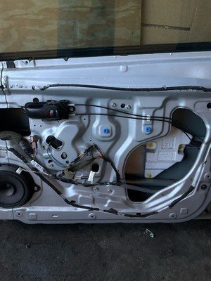 2007-2012 NISSAN VERSA Front Door Right Passenger Hatchback Electric OEM - Image 18