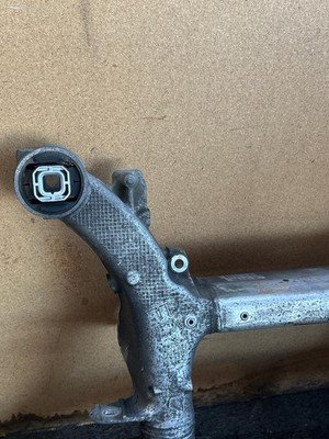 2009-2012 BMW 750LI F02 Rear Crossmember Subframe OEM 33316775880 100k Miles - Image 2