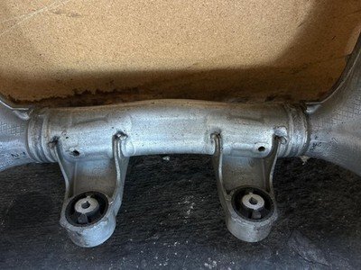 2009-2012 BMW 750LI F02 Rear Crossmember Subframe OEM 33316775880 100k Miles - Image 17