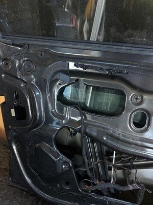 2011-2016 BMW 550i 535i F10 Front Door Left Driver Electric OEM 41009628753 - Image 13