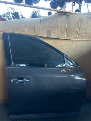 2013-2015 NISSAN PATHFINDER Front Door Right Passenger NO Chrome Lower Moulding