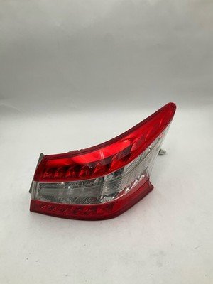2013-2015 NISSAN SENTRA Tail Light Assembly Right Passenger Body Mounted OEM