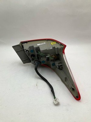 2013-2015 NISSAN SENTRA Tail Light Assembly Right Passenger Body Mounted OEM - Image 4
