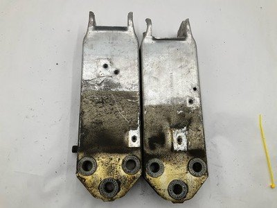 2011-2012 BMW 740Li F02 Front Reinforcement Bar Mount Brackets Left and Right - Image 2