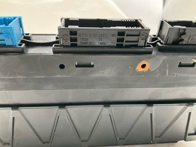 2011-2015 BMW 740Li F01 F02 Cabin Fuse Box Behind Dash Mounted OEM 923442101 - Image 6