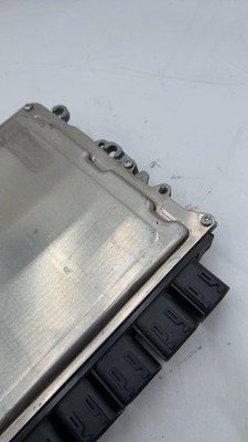 2016-2018 BMW F30 330E Engine Control Module ECU ECM OEM 8693213 2.0L Hybrid - Image 11