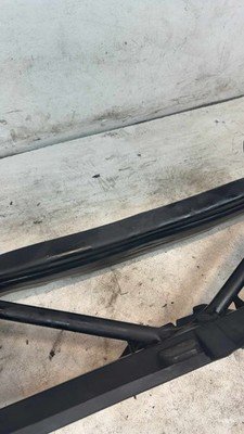 2017 F30 BMW 330e Front Upper Radiator Air Shutter Air Duct Molding OEM - Image 4