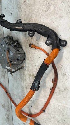 2016-2018 BMW 330e 2.0L Hybrid Inverter Assembly with Cable OEM 123617388410 - Image 11